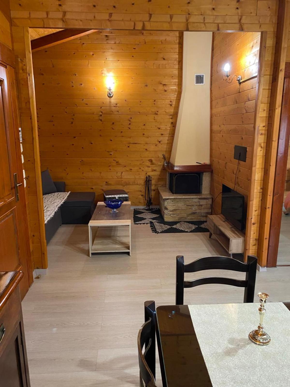 Wooden House In Ioannina Appartement Buitenkant foto