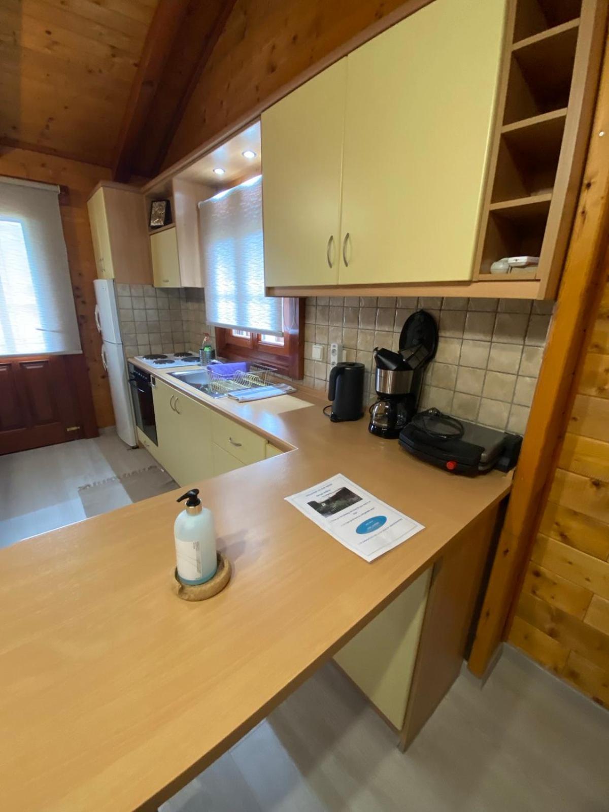 Wooden House In Ioannina Appartement Buitenkant foto
